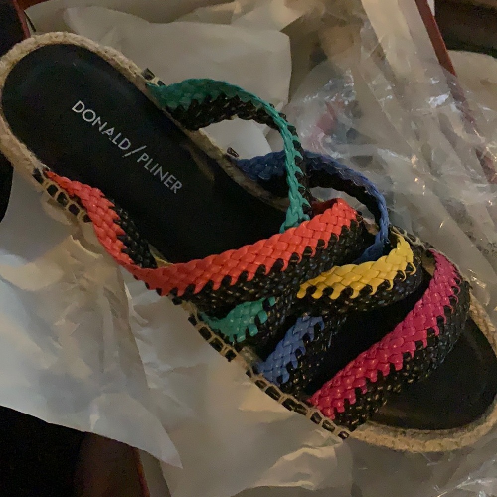 Donald J Pliner open toe